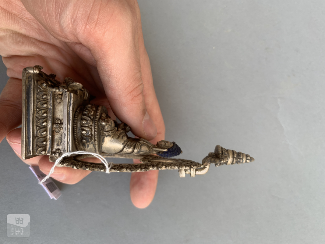 a silver figure of Buddha Shakyamuni - 图9
